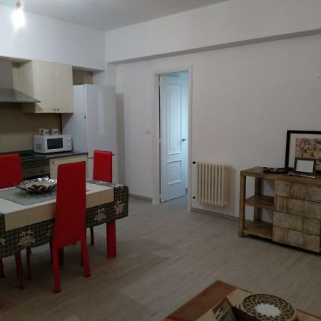 Apartamento En El Centro De Lalín מראה חיצוני תמונה